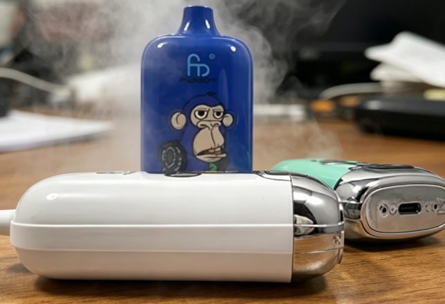 Fumot Digital Box 12000 Puffs